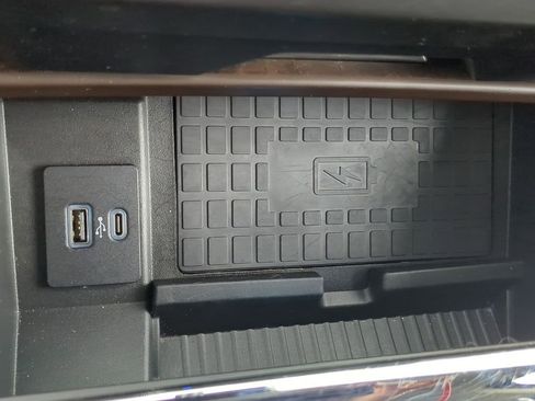 Used 2020 Ford Expedition Platinum image 16