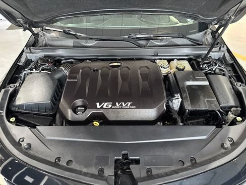 Used 2017 Chevrolet Impala Premier FWD image 41
