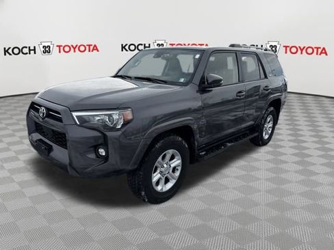Used 2021 Toyota 4Runner SR5 Premium image 3