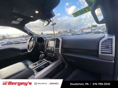Used 2019 Ford F150 Platinum w/ Equipment Group 701A Luxury image 32
