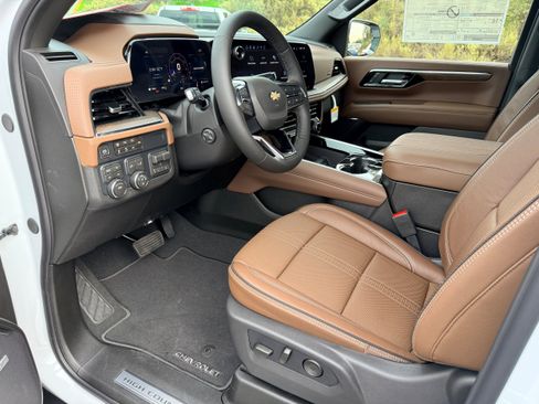 New 2026 Chevrolet Tahoe High Country w/ Sun And Tow Package image 11