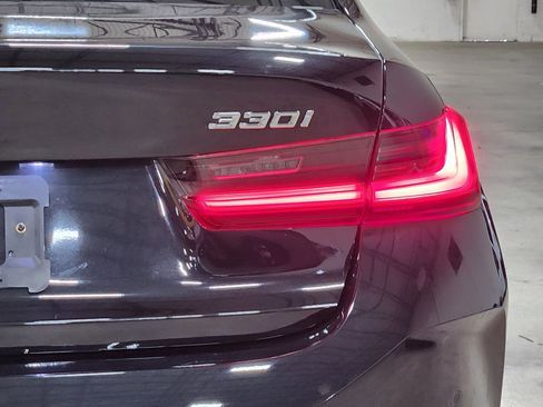 Used 2023 BMW 330i Sedan w/ Premium Package image 22