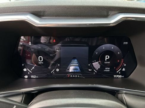 Used 2024 GMC Canyon Elevation w/ Elevation Premium Package image 23