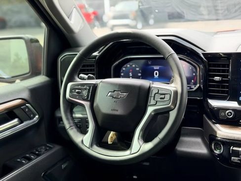 Used 2025 Chevrolet Silverado 1500 RST w/ Convenience Package II AWD/4WD image 23