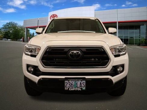 Certified 2018 Toyota Tacoma SR5 image 7