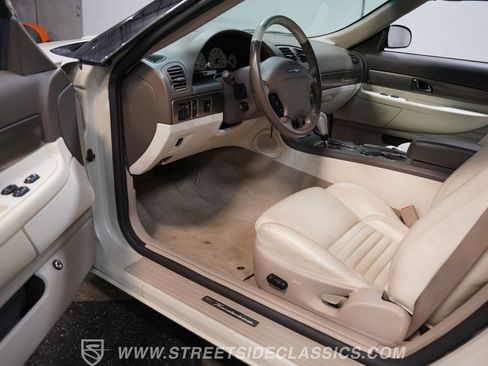 Used 2005 Ford Thunderbird 50th Anniversary RWD image 4