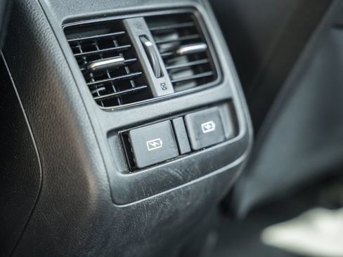 Used 2021 Honda Accord EX image 32