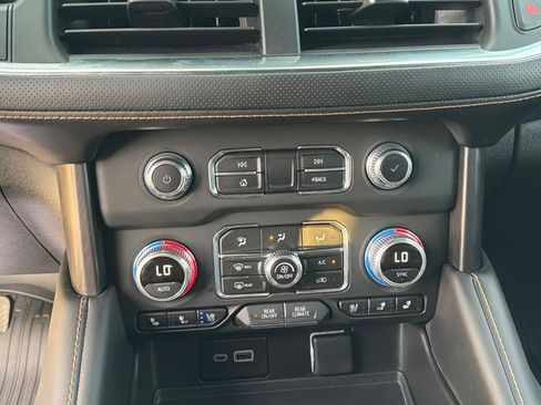 Used 2024 GMC Yukon XL AT4 w/ AT4 Premium Package image 18