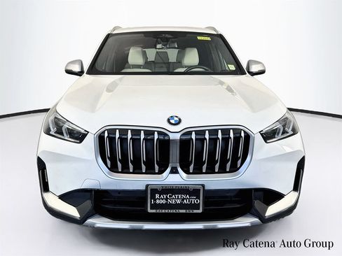 Used 2023 BMW X1 xDrive28i w/ Premium Package AWD/4WD image 2