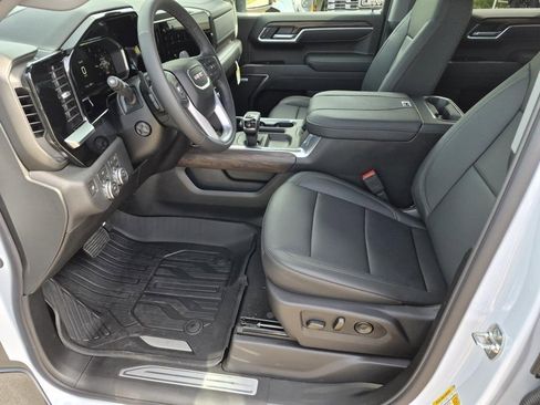 New 2026 GMC Sierra 1500 SLT AWD/4WD image 9