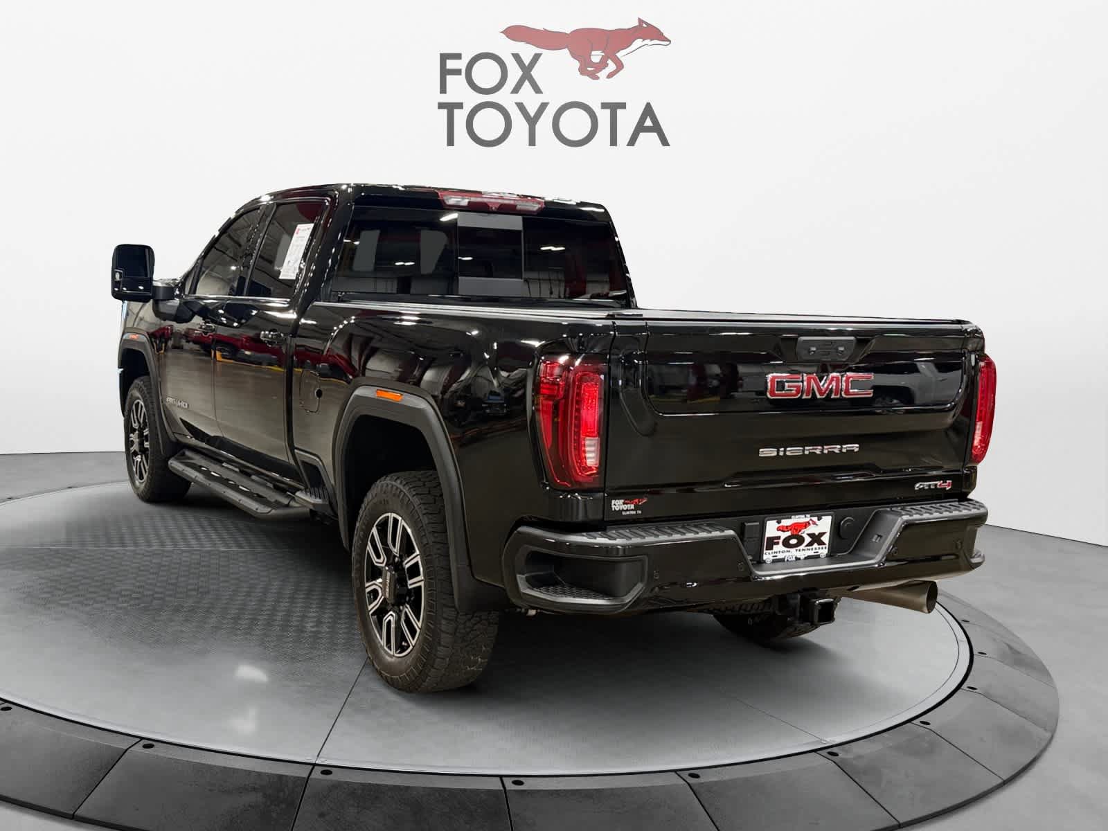 Used 2022 GMC Sierra 2500 AT4 w/ AT4 Preferred Package AWD/4WD image 4