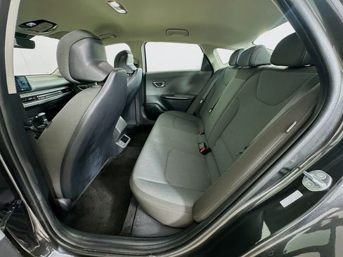 Used 2025 Kia K4 FWD image 26
