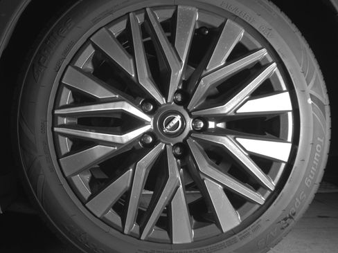 Used 2025 Nissan Altima 2.5 SV image 14