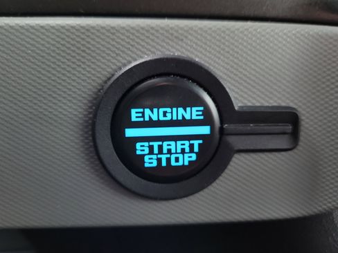 Used 2023 Ford Bronco Badlands image 28