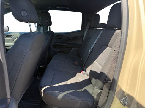 Used 2024 Chevrolet Colorado W/T image 16