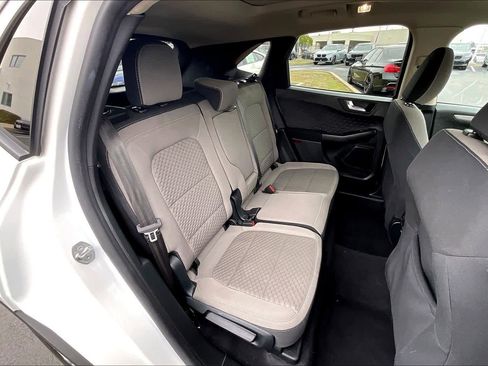 Used 2020 Ford Escape SE image 28