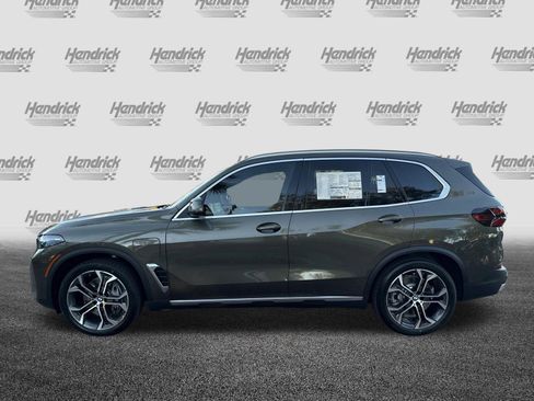 Used 2026 BMW X5 xDrive50e AWD/4WD image 7