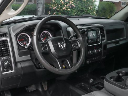 Used 2018 RAM 3500 Tradesman w/ Chrome Appearance Group image 17