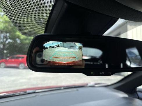 Used 2018 Toyota C-HR XLE FWD image 20