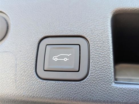 New 2026 Chevrolet Equinox RS w/ LPO, Floor Liner Package image 10