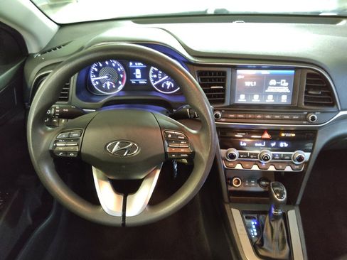 Used 2020 Hyundai Elantra SEL w/ Cargo Package (C1) FWD image 22