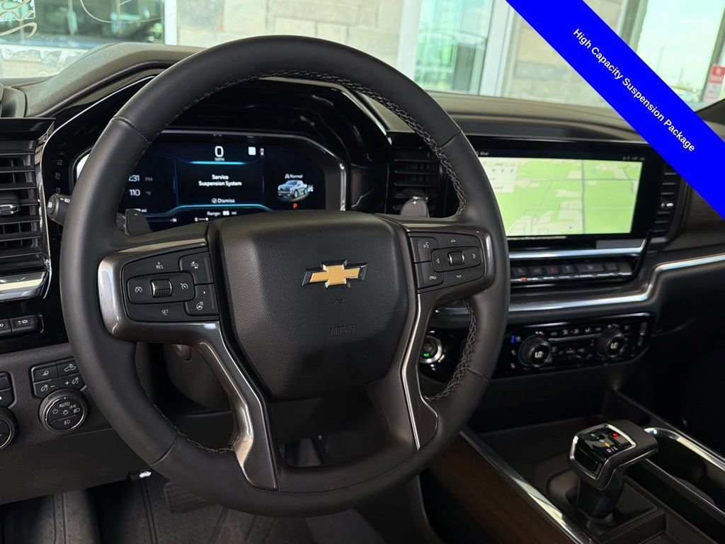 Used 2023 Chevrolet Silverado 1500 High Country w/ High Country Premium Package AWD/4WD image 12