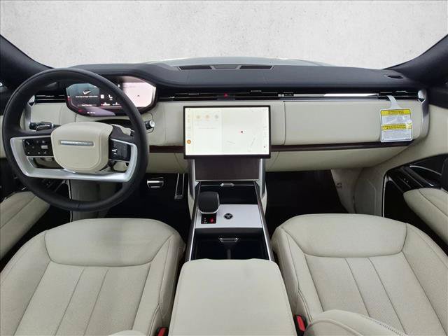 New 2026 Land Rover Range Rover Long Wheelbase SE AWD/4WD image 15