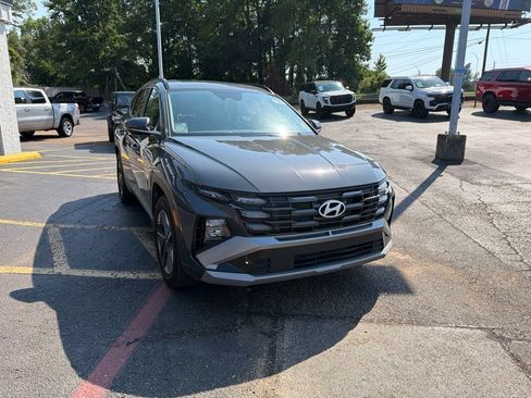 Used 2025 Hyundai Tucson SEL FWD image 5