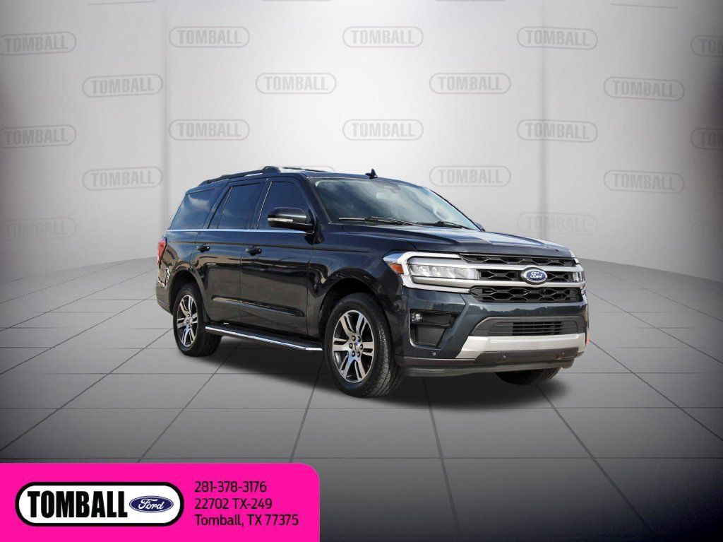 Used 2023 Ford Expedition XLT RWD image 1