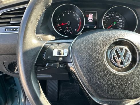 Used 2020 Volkswagen Tiguan SE w/ Panoramic Sunroof Package AWD/4WD image 12