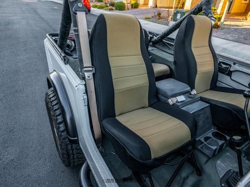 Used 1986 Jeep CJ 7 image 40