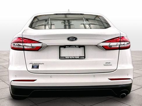 Used 2020 Ford Fusion SE FWD image 4