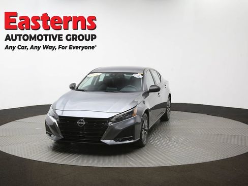 Used 2025 Nissan Altima 2.5 SV image 55