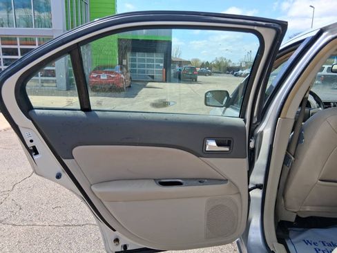 Used 2012 Ford Fusion SEL FWD image 13