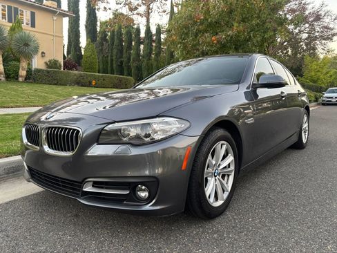 Used 2016 BMW 528i Sedan image 2