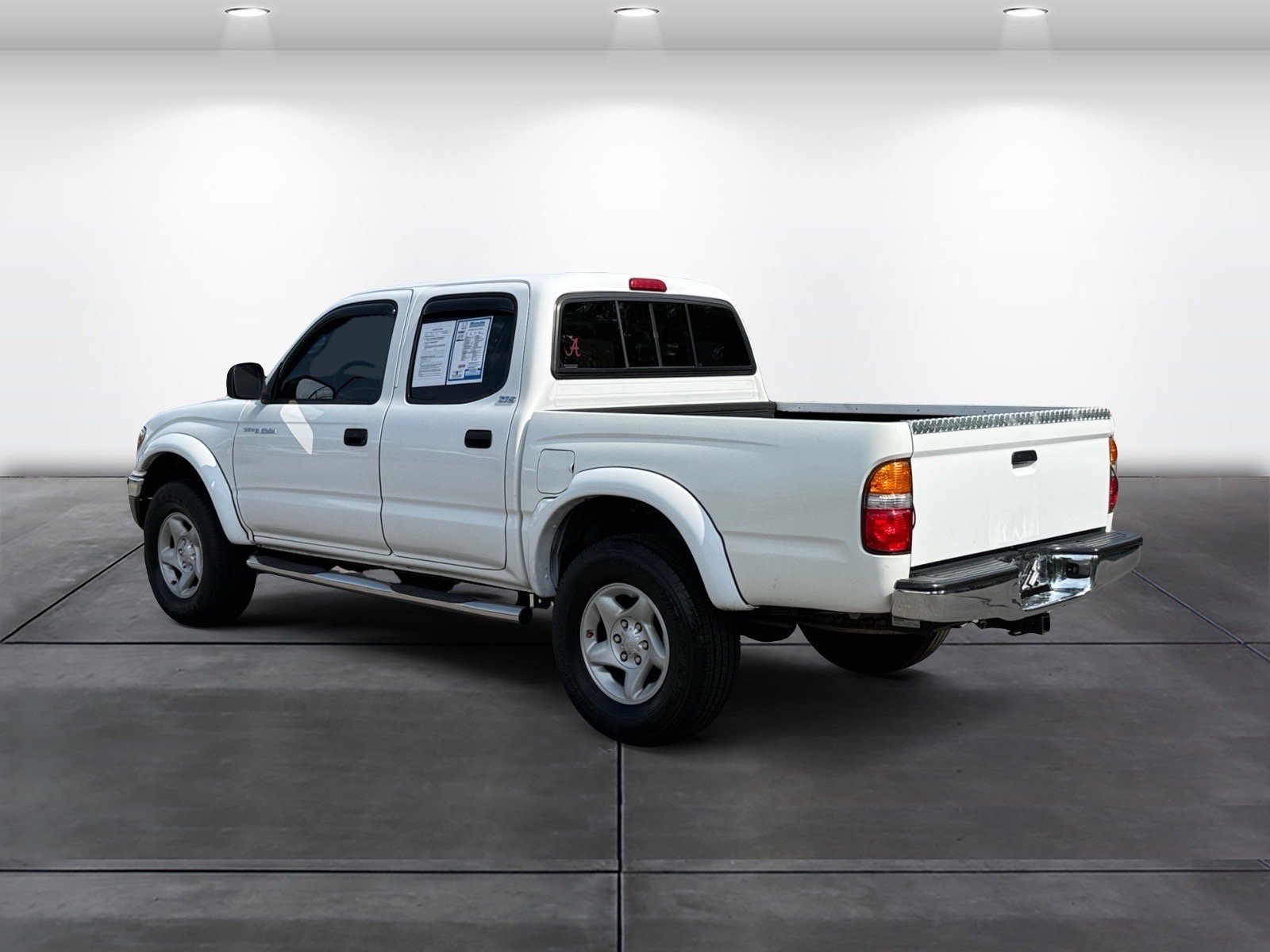 Used 2004 Toyota Tacoma PreRunner RWD image 3