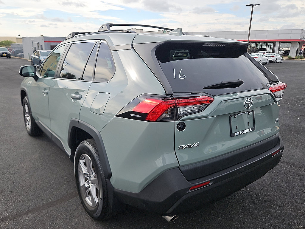 Certified 2023 Toyota RAV4 XLE w/ Convenience Package FWD image 3