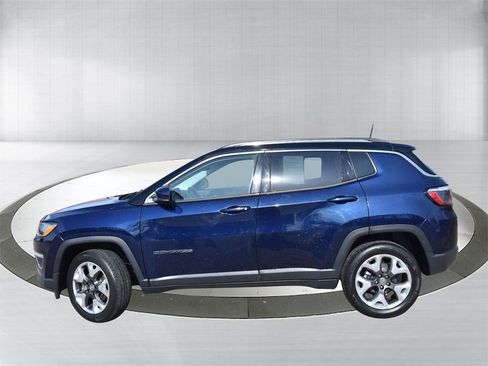 Used 2021 Jeep Compass Limited image 3