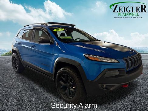 Used 2018 Jeep Cherokee Trailhawk w/ Comfort & Convenience Group AWD/4WD image 7