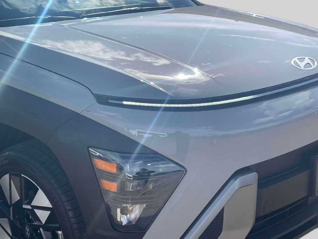 Used 2024 Hyundai Kona SEL AWD/4WD image 10