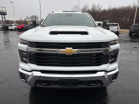 Used 2025 Chevrolet Silverado 2500 LT w/ Convenience Package image 7