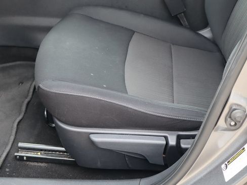 Used 2024 Nissan Sentra SV FWD image 14