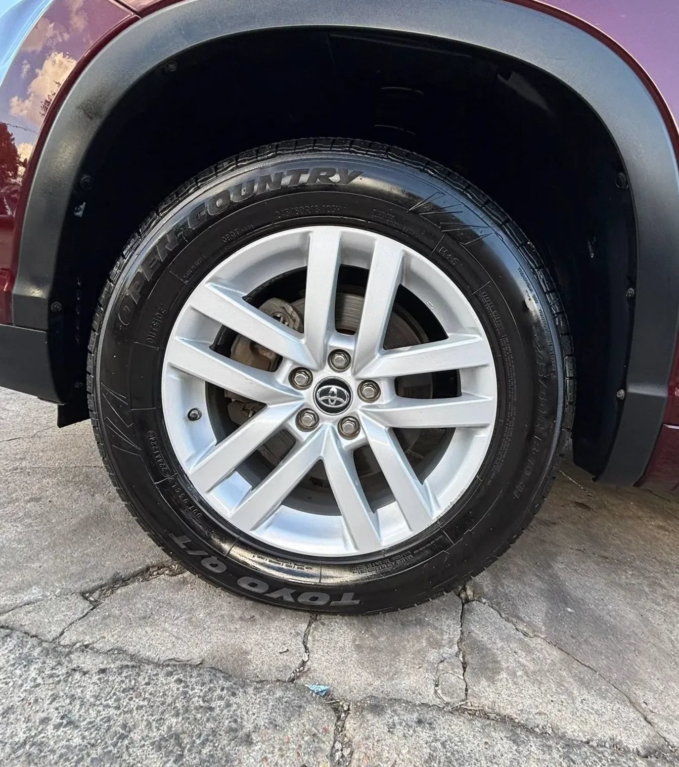 Used 2016 Toyota Highlander LE FWD image 22