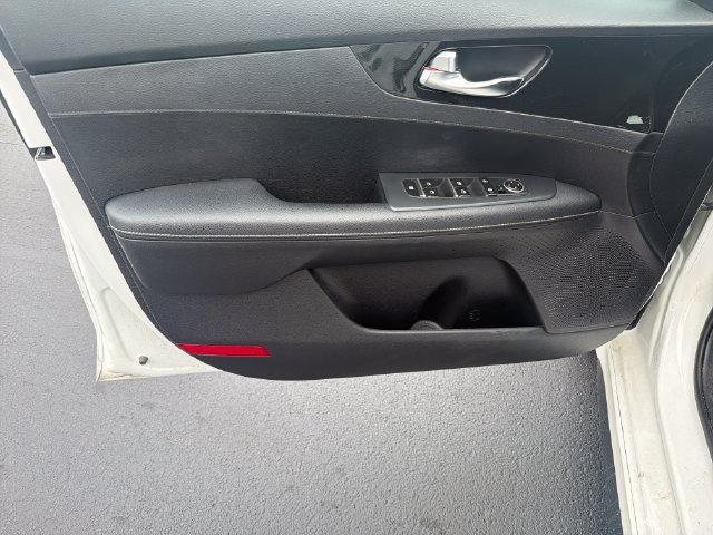 Used 2021 Kia Forte GT-Line FWD image 11