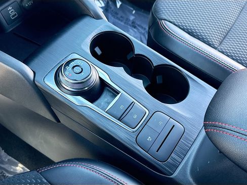 Certified 2025 Ford Escape ST-Line AWD/4WD image 12