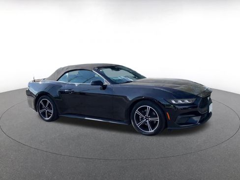 Used 2024 Ford Mustang Premium image 2