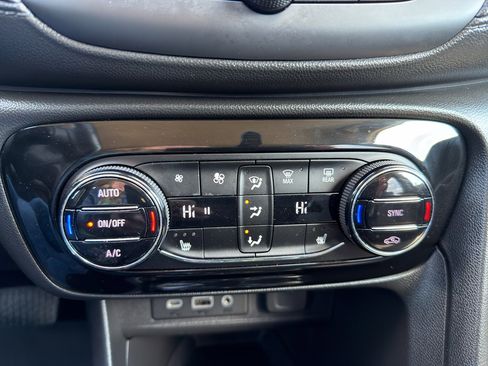 Used 2021 Buick Encore GX Select w/ Advanced Technology Package image 19