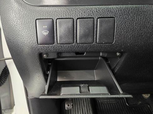 Used 2019 Toyota Highlander SE AWD/4WD image 21