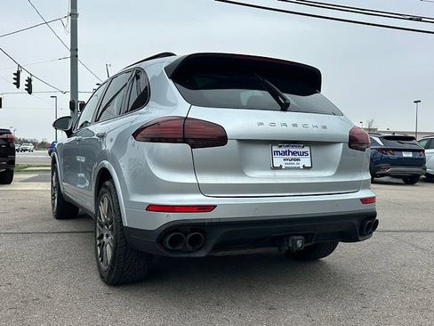 Used 2017 Porsche Cayenne image 4