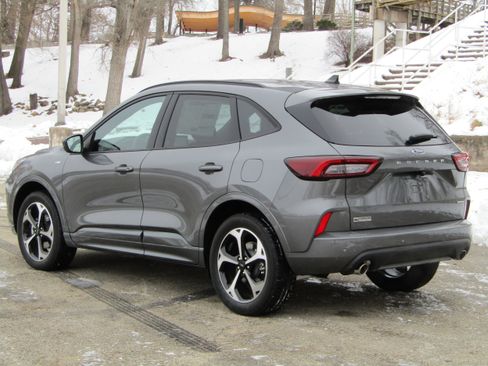 New 2025 Ford Escape ST-Line Elite image 2